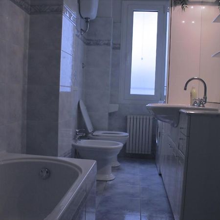 Aparthotel Tourist House Roma Pokoj fotografie