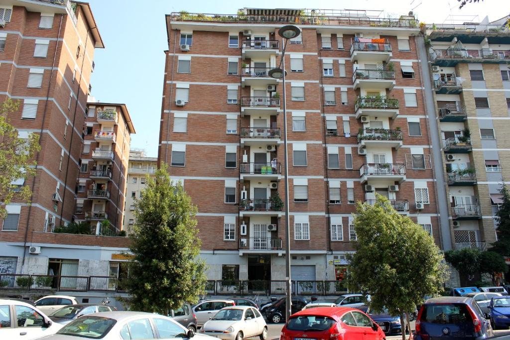 Aparthotel Tourist House Roma Pokoj fotografie